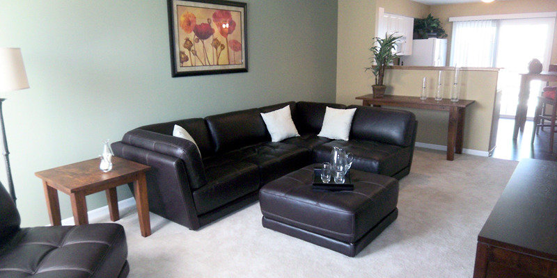 Great Room | Ravines at Waggoner Park Condos