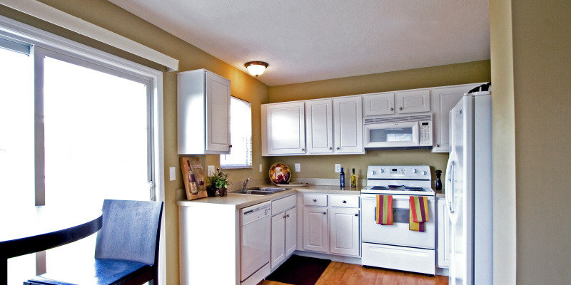 Brickshire Kitchen | Waggoner Park Condos